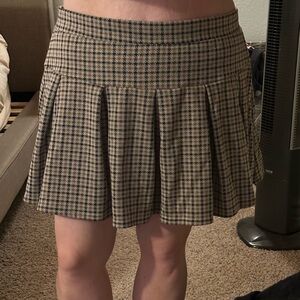 American Eagle “It Knit” Pleated Plaid Skort Size XL – Preppy & Stretchy